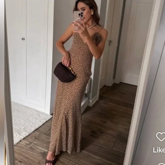 Zara Tan Maxi Dress with Black Dots - Picture 3 of 12